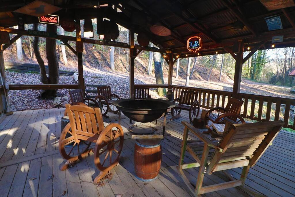 Cute Cabin Creek & Firepit #12 Хелен Экстерьер фото